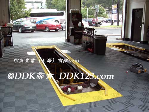 系列貼膜車間塑膠格柵拼接地板，40cm*40cm*18mm汽車美容貼膜服務店塑膠拼接高分子格柵地板